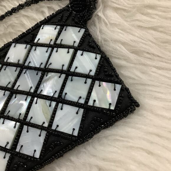 Mod by Design Mother of Pearl Checker Wristlet - Picture 4 of 8